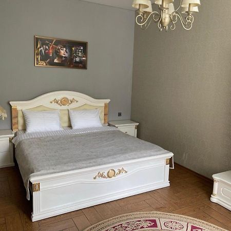 Appartement Club City House Klumba à Odessa Extérieur photo