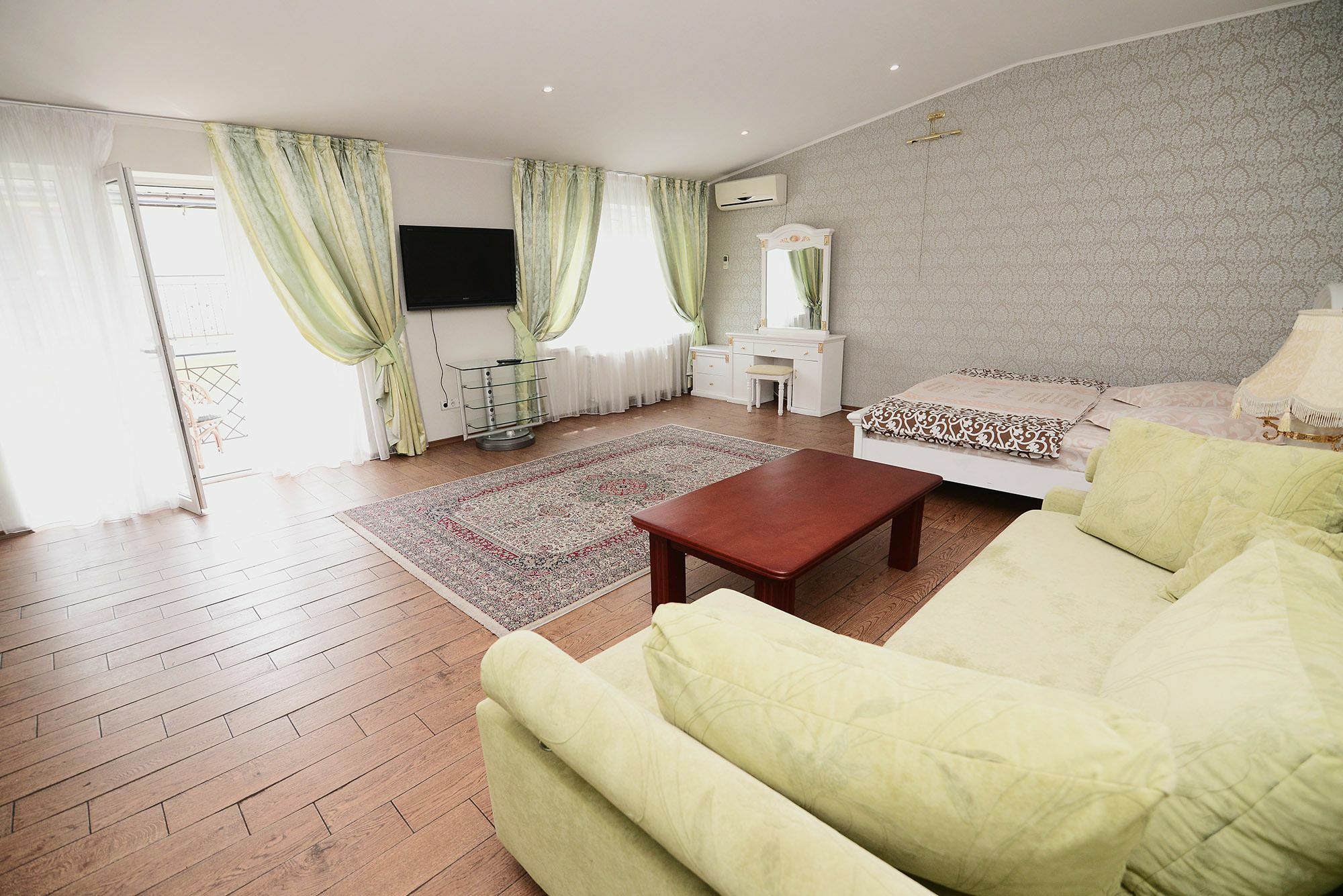 Appartement Club City House Klumba à Odessa Extérieur photo